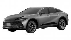 2023 Toyota Crown Patent Images Reveal High-Rise Sedan Form, Coming To The U.S. This Fall