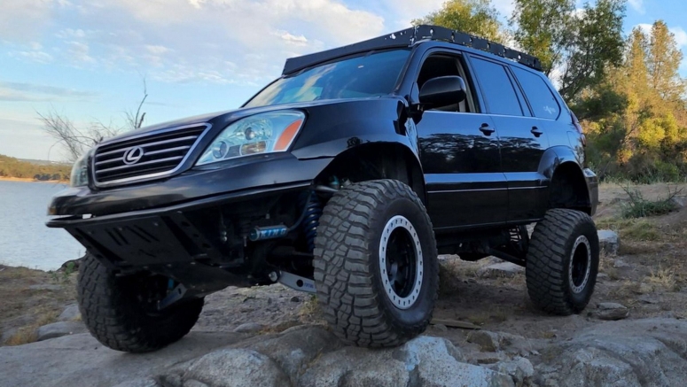 This Heavily-Modified Lexus GX470 Is An Off-Roader's Dream