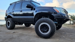 This Heavily-Modified Lexus GX470 Is An Off-Roader's Dream