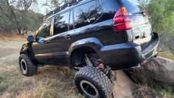 This Heavily-Modified Lexus GX470 Is An Off-Roader's Dream