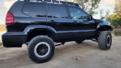 This Heavily-Modified Lexus GX470 Is An Off-Roader's Dream