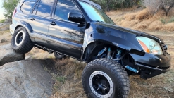 This Heavily-Modified Lexus GX470 Is An Off-Roader's Dream