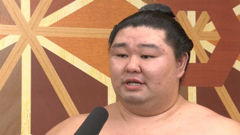 Shodai wins first sumo tournament title