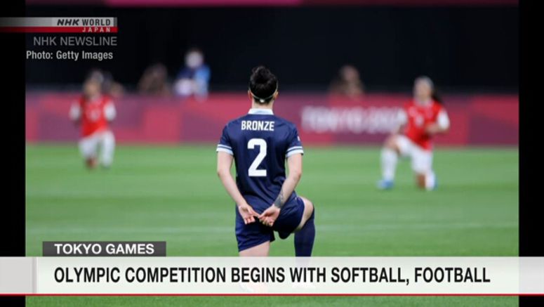 UK women's football team take knee at Olympics