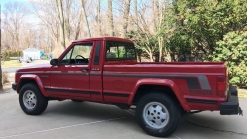 1989 Jeep Comanche Invites You To Be A Pioneer, Not A Gladiator