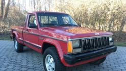 1989 Jeep Comanche Invites You To Be A Pioneer, Not A Gladiator