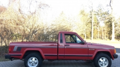 1989 Jeep Comanche Invites You To Be A Pioneer, Not A Gladiator