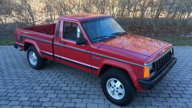1989 Jeep Comanche Invites You To Be A Pioneer, Not A Gladiator 1989 Jeep Comanche Invites You To Be A Pioneer, Not A Gladiator