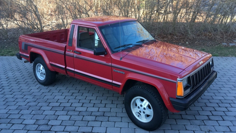 1989 Jeep Comanche Invites You To Be A Pioneer, Not A Gladiator