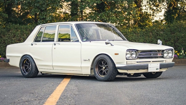 Can This 1969 Nissan Skyline 2000 GT - R Sway You Away From A Modern Godzilla? Can This 1969 Nissan Skyline 2000 GT-R Sway You Away From A Modern Godzilla?