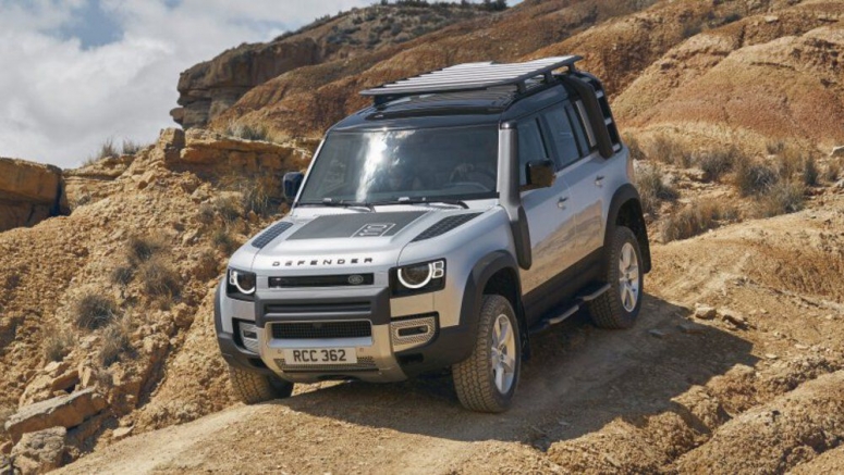 Land Rover Defender reportedly will spawn smaller, bigger models