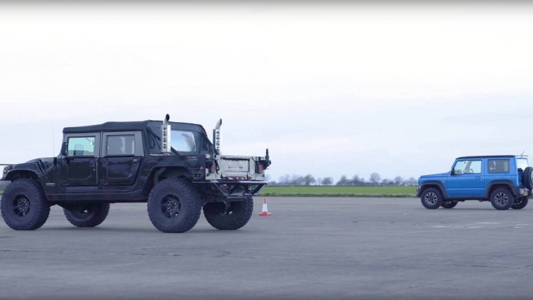 Hummer H1 Vs. Suzuki Jimny Drag Race Is The Automotive Equivalent Of David Vs. Goliath Hummer H1 Vs. Suzuki Jimny Drag Race Is The Automotive Equivalent Of David Vs. Goliath