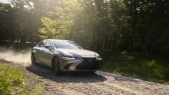 2021 Lexus ES 250 AWD debuts alongside special edition model