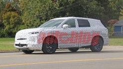 2022 Infiniti QX60 caught in first spy shots of production model