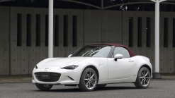 Mazda to gift 50 Miatas to heroes of the COVID crisis