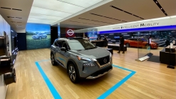 Nissan Studio Allows Canadians To Virtually Visit An Actual Dealership Through Online Streaming